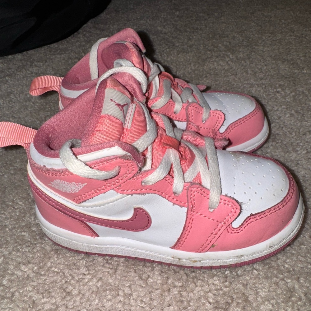 Nike Kids' Pink and White Sneakers